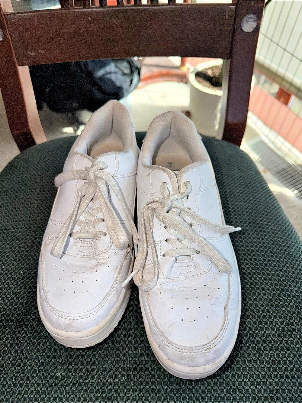 No Boundaries Women's Platform Sport Sneakers White